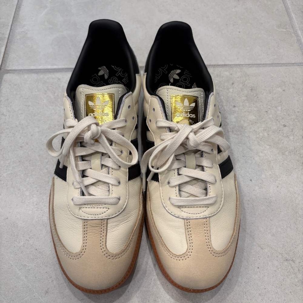 Adidas Samba OG Shoes – Cream White / Core Black / Sand Strata – Size M 9 / W 10